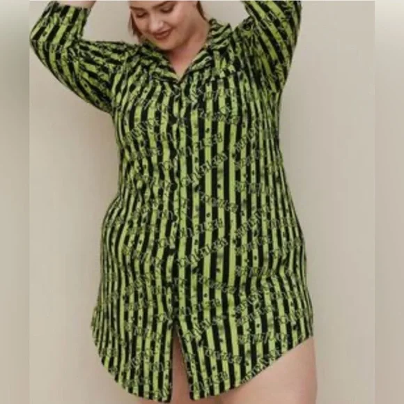 TORRID BETTLEJUICE NIGHTGOWN
NIGHTSHIRT
TORRID SIZE 1 (14/16) NEW - Picture 3 of 7